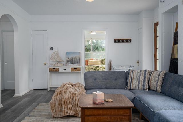 520 DESOTO, De Leon Springs, FL 32130