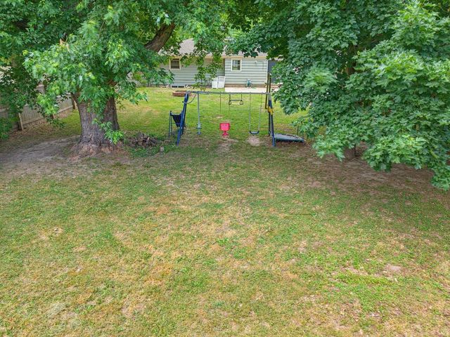 808 Memorial DRIVE, Kewaskum, WI 53040
