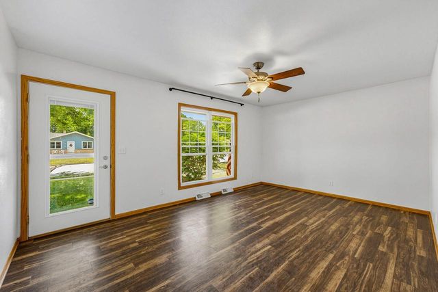 808 Memorial DRIVE, Kewaskum, WI 53040
