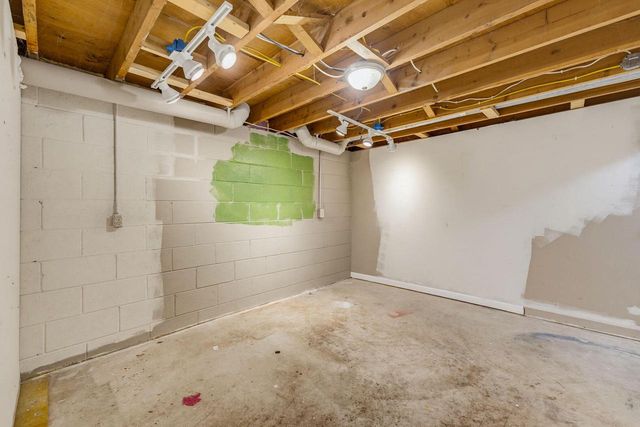 808 Memorial DRIVE, Kewaskum, WI 53040