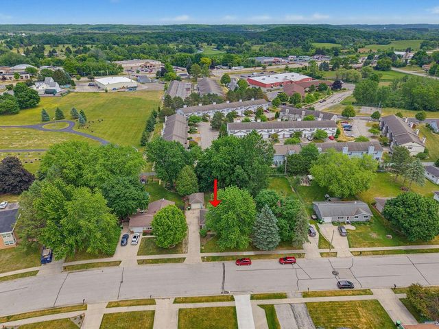808 Memorial DRIVE, Kewaskum, WI 53040