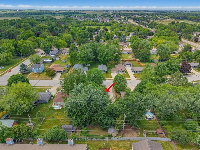 808 Memorial DRIVE, Kewaskum, WI 53040
