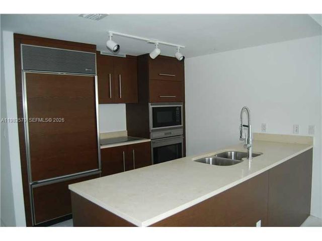 475 BRICKELL AVE 612, Miami, FL 33131