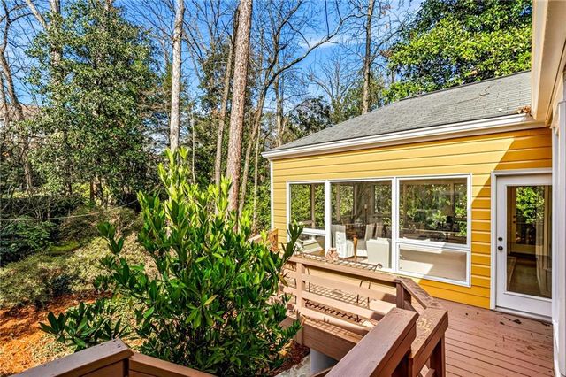 547 Spring Valley NW Road, Atlanta, GA 30318