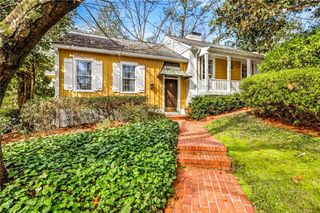 547 Spring Valley NW Road, Atlanta, GA 30318