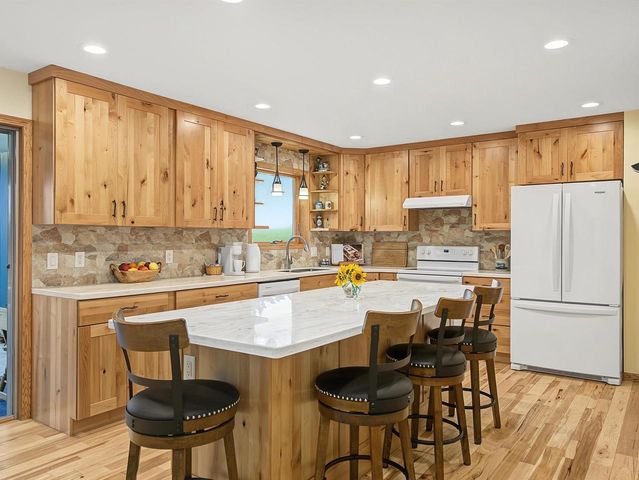 7920 COUNTY ROAD PD, Verona, WI 53593