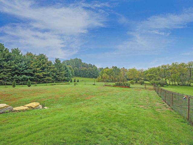 7920 COUNTY ROAD PD, Verona, WI 53593