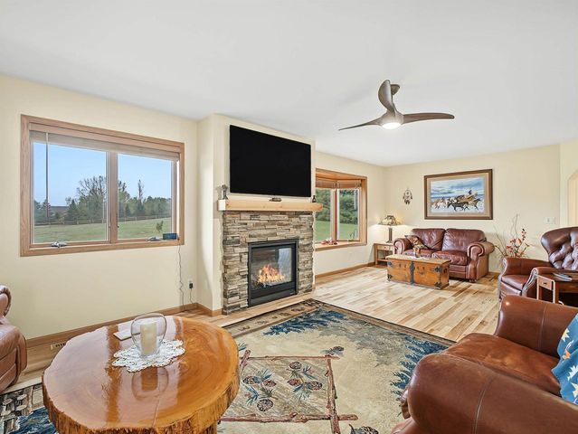 7920 COUNTY ROAD PD, Verona, WI 53593