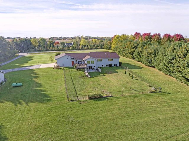 7920 COUNTY ROAD PD, Verona, WI 53593