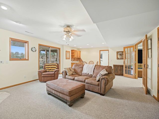 7920 COUNTY ROAD PD, Verona, WI 53593