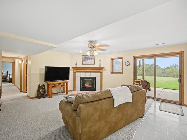 7920 COUNTY ROAD PD, Verona, WI 53593