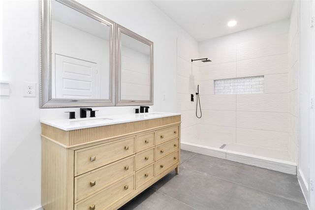 101 Baker B Ranch Road, Trinidad, TX 75163