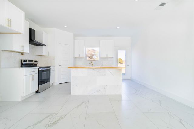 101 Baker B Ranch Road, Trinidad, TX 75163