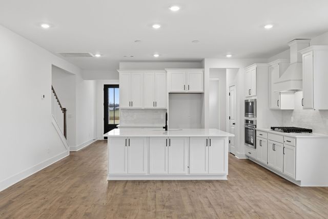 1437 Charles Dr, Chapel Hill, TN 37034