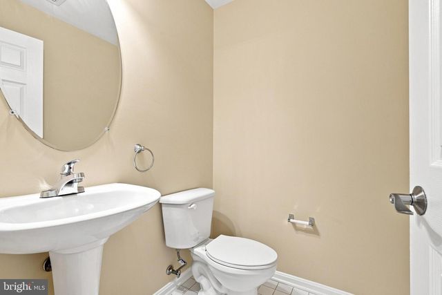 22675 SIMONET BLANC TER, Ashburn, VA 20148