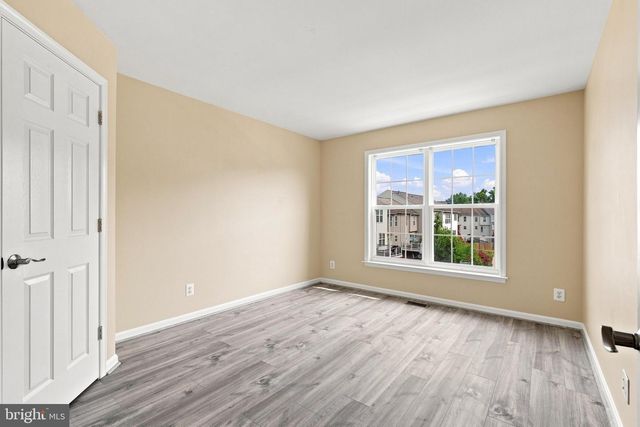 22675 SIMONET BLANC TER, Ashburn, VA 20148