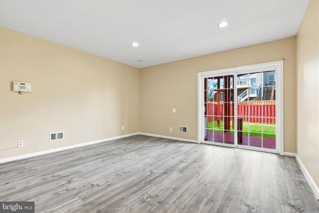 22675 SIMONET BLANC TER, Ashburn, VA 20148