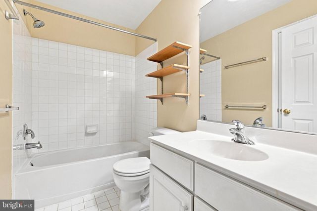 22675 SIMONET BLANC TER, Ashburn, VA 20148
