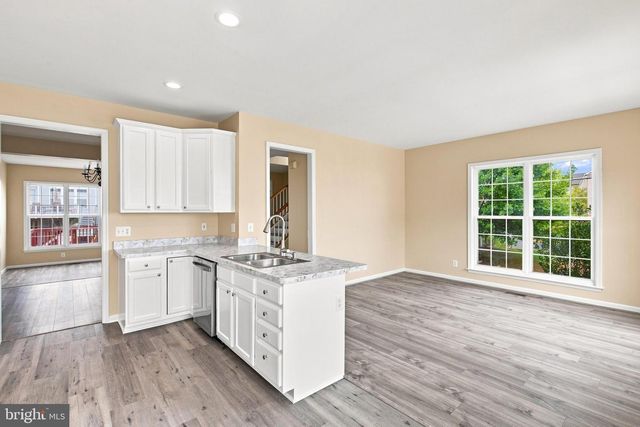22675 SIMONET BLANC TER, Ashburn, VA 20148