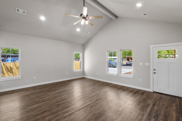 405 Bass Street, Bridgeport, TX 76426