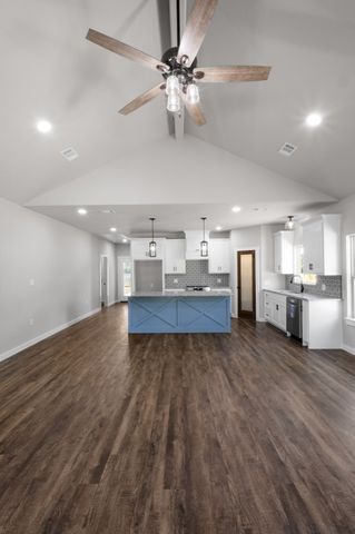 405 Bass Street, Bridgeport, TX 76426