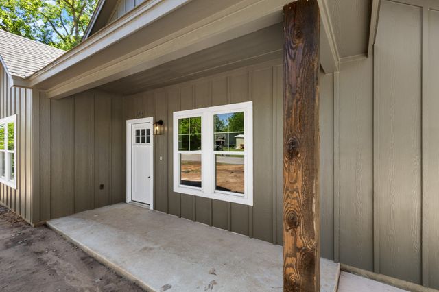 405 Bass Street, Bridgeport, TX 76426