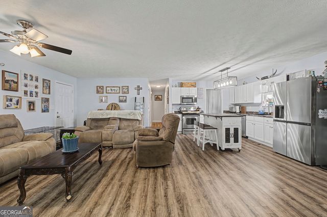 312 Triple D Drive SE, Adairsville, GA 30103