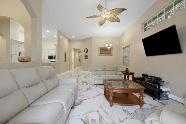 123 Via Santa Cruz, Jupiter, FL 33458