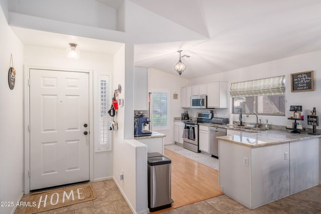 2246 E SOFT WIND Drive, Phoenix, AZ 85024