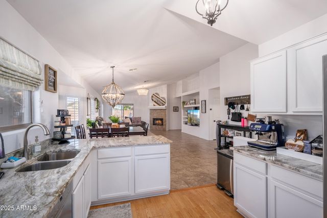 2246 E SOFT WIND Drive, Phoenix, AZ 85024