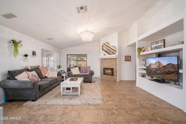 2246 E SOFT WIND Drive, Phoenix, AZ 85024