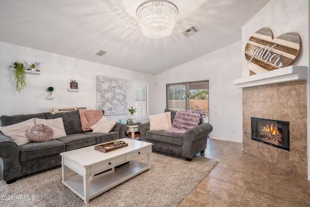 2246 E SOFT WIND Drive, Phoenix, AZ 85024