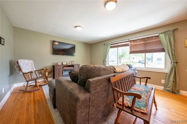 297 Burch Avenue, West Seneca, NY 14210