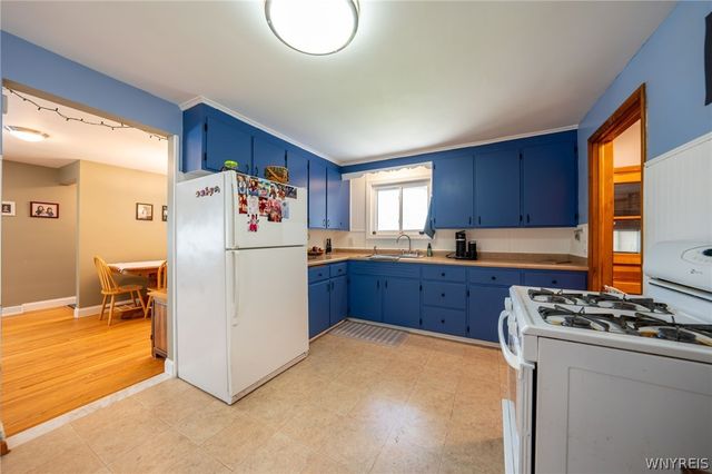 297 Burch Avenue, West Seneca, NY 14210
