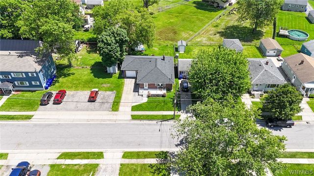 297 Burch Avenue, West Seneca, NY 14210
