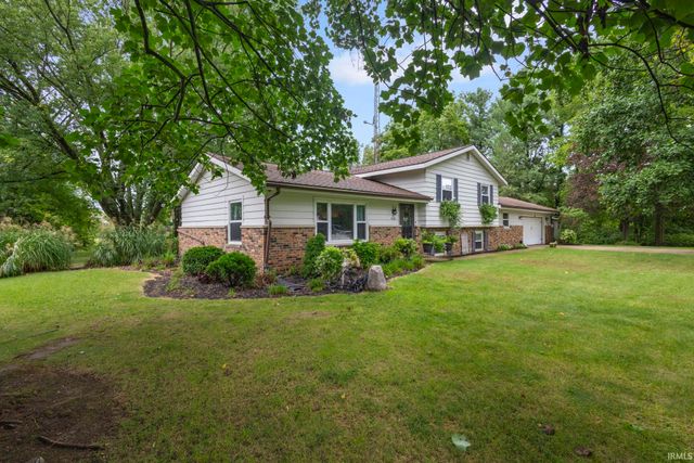 51165 Orange Road, South Bend, IN 46628