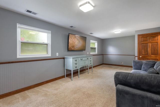 51165 Orange Road, South Bend, IN 46628