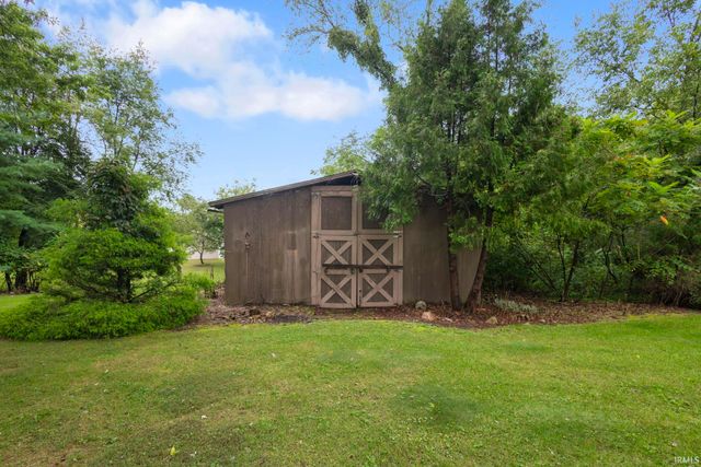 51165 Orange Road, South Bend, IN 46628