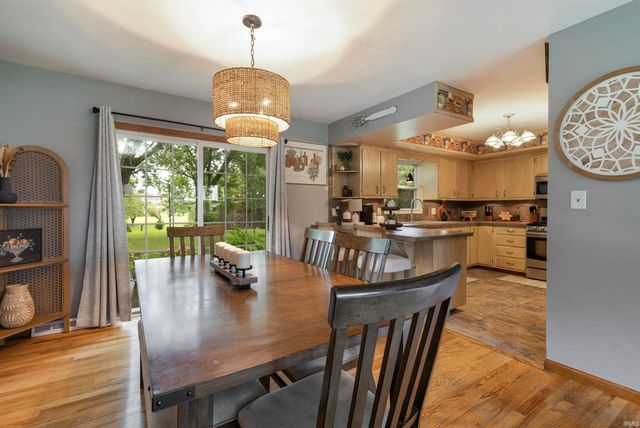 51165 Orange Road, South Bend, IN 46628