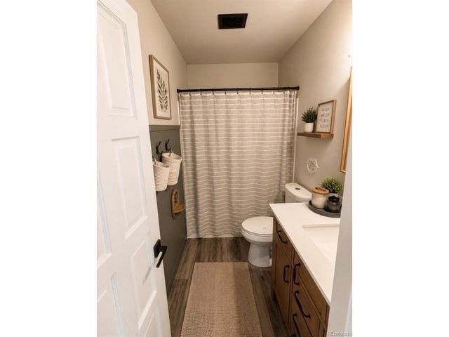 9607 E Chenango Ave, Englewood, CO 80111