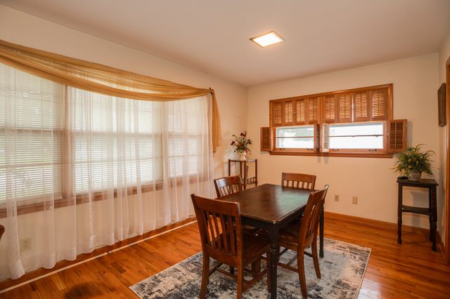 412 4th St, Lawrenceburg, TN 38464