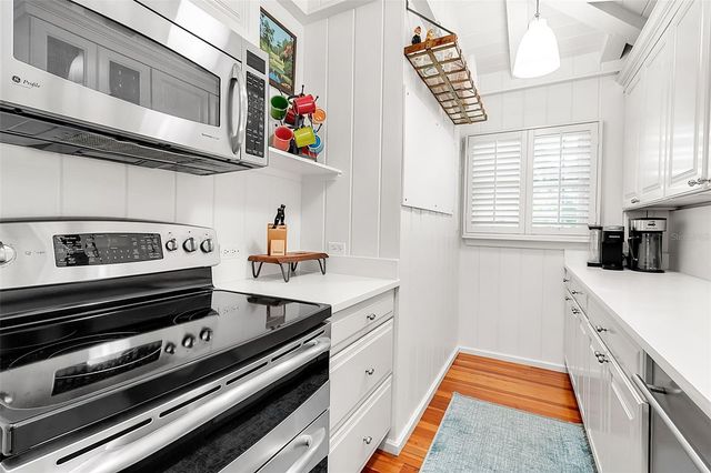 621 CASEY KEY ROAD, Nokomis, FL 34275