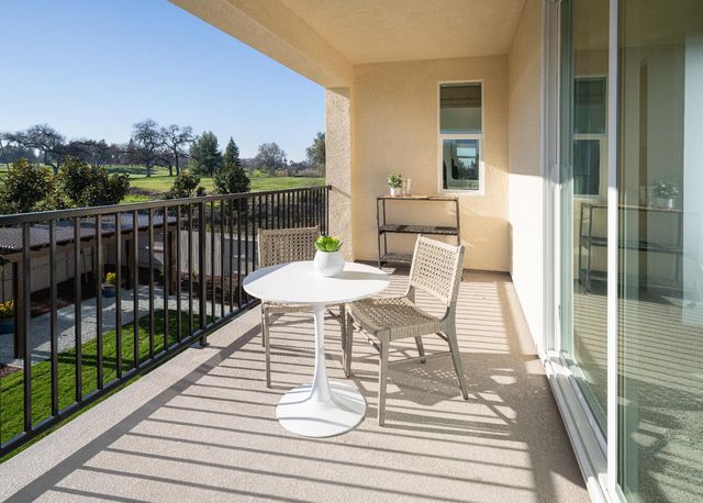 3009 Torrey Pines Dr, Roseville, CA 95678