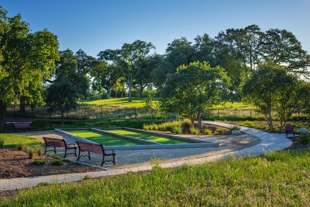 3009 Torrey Pines Dr, Roseville, CA 95678