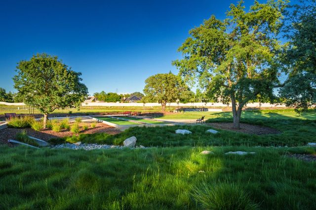 3009 Torrey Pines Dr, Roseville, CA 95678