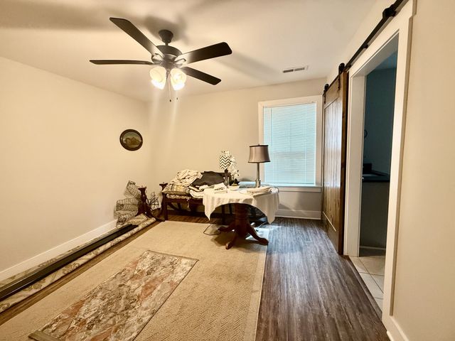 216 Nichols Dr, Woodbury, TN 37190