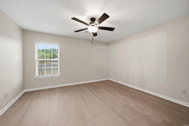 162 Peach Street, Austin, AR 72007