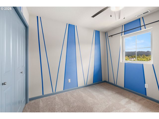 7493 Nw TANOAK Ter, Portland, OR 97229