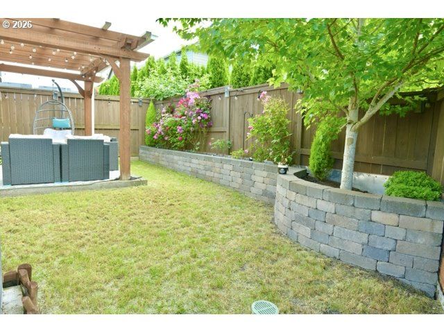 7493 Nw TANOAK Ter, Portland, OR 97229