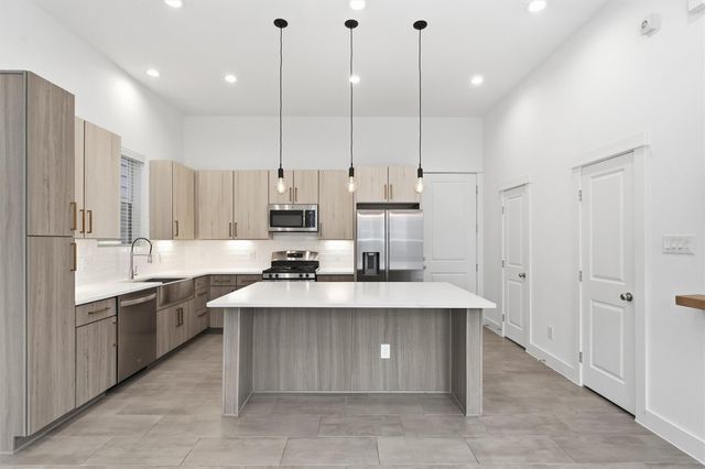 590 Janisch Road, Houston, TX 77018